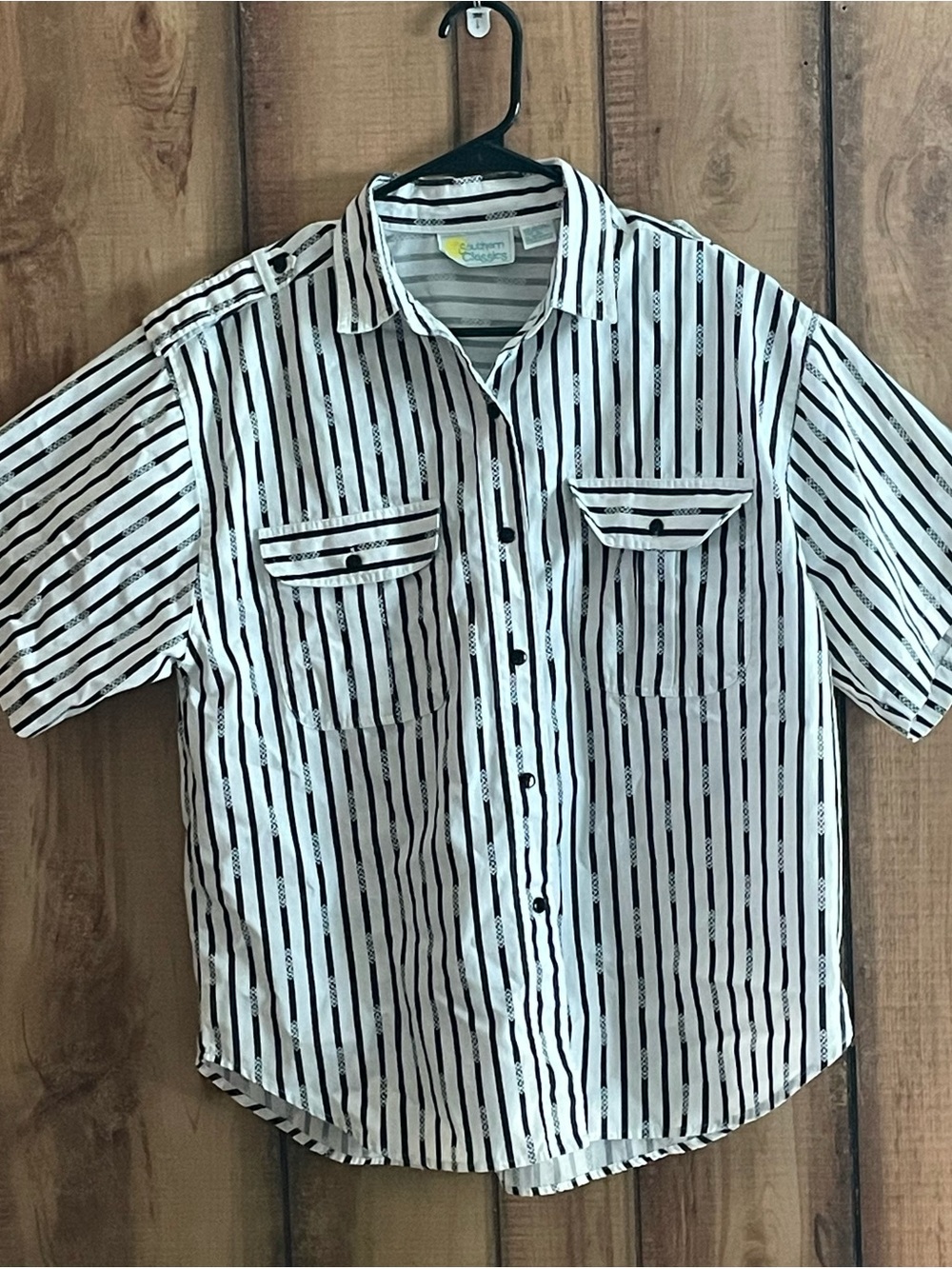 Vintage Classic Black & White Striped Short Sleeve Shirt - southern classics